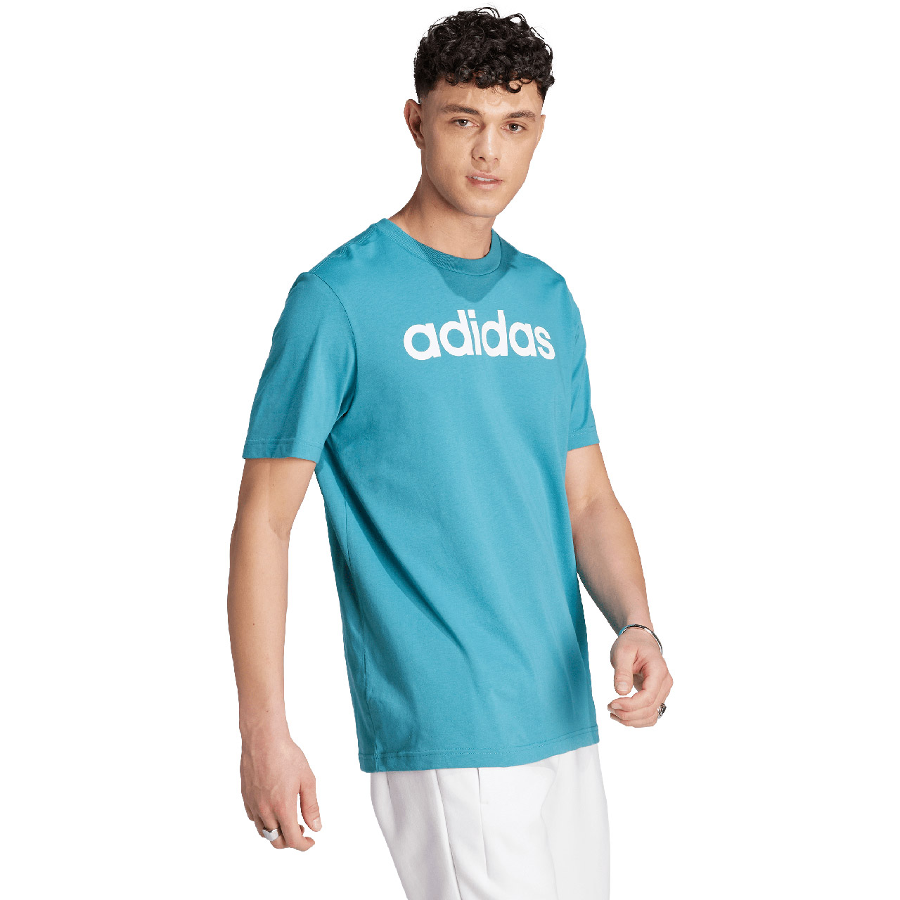 Koszulka męska adidas Essentials Single Jersey Linear Embroidered Logo Tee niebieska – ujęcie 4