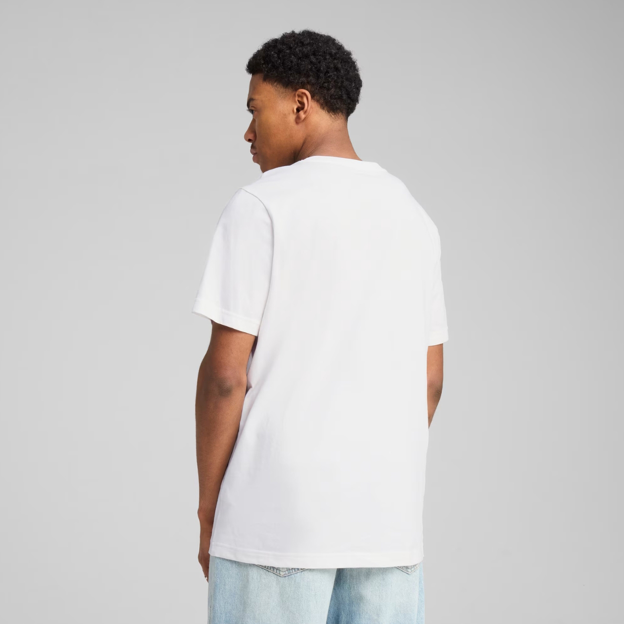 Koszulka męska Puma Ess No.1 Logo Tee biała – ujęcie 4