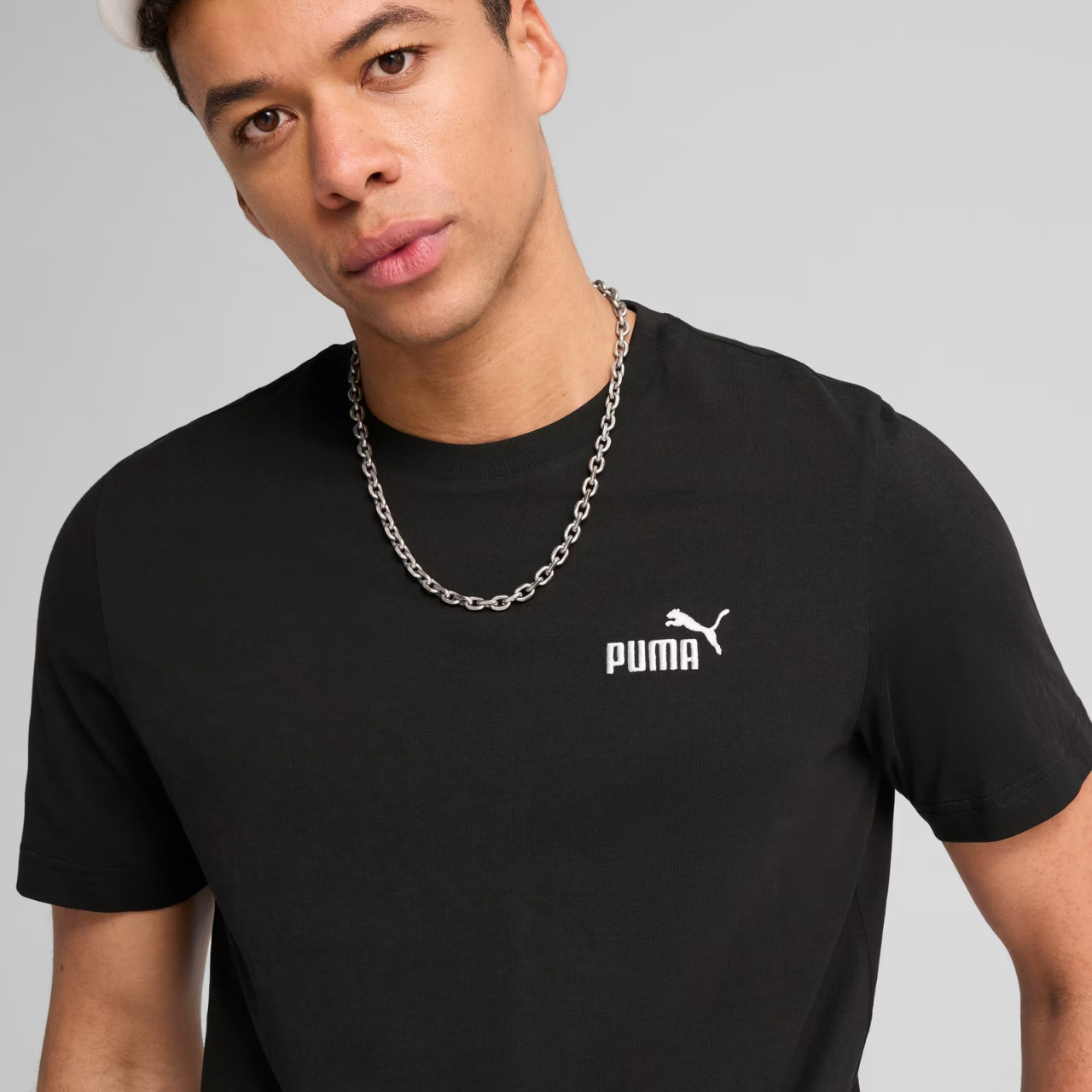 Koszulka męska Puma Ess Small No.1 Logo Tee czarna – ujęcie 4