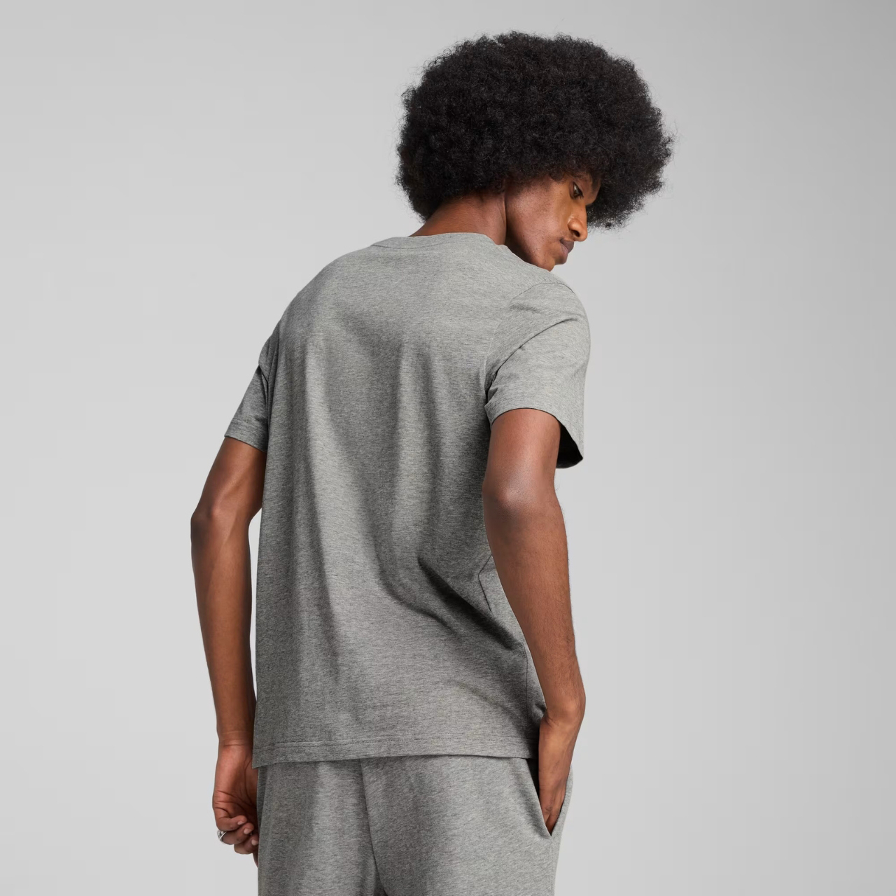 Koszulka męska Puma Ess Small No.1 Logo Tee szara – ujęcie 4