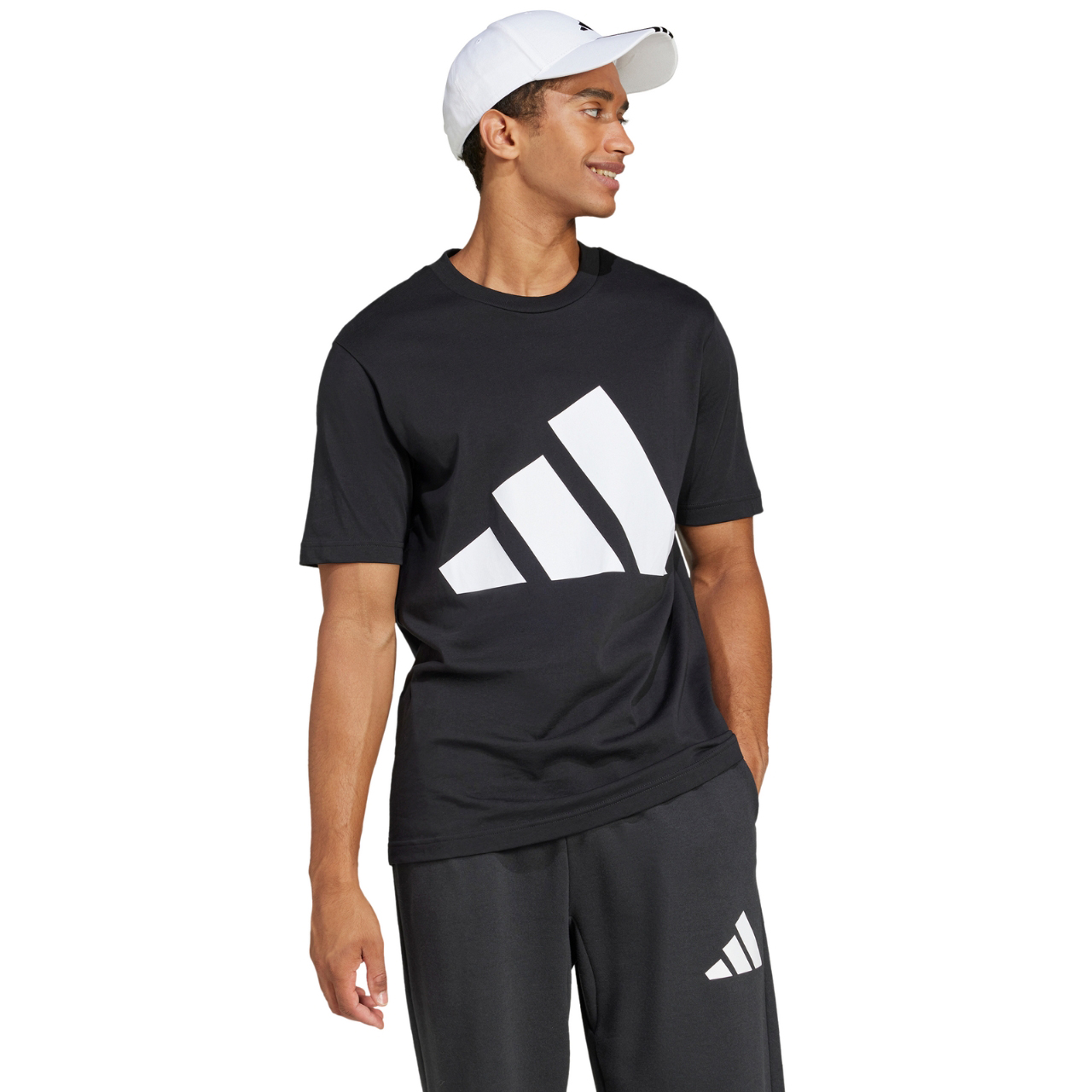 Koszulka męska adidas Essentials Big Logo Single Jersey Tee czarna – ujęcie 4
