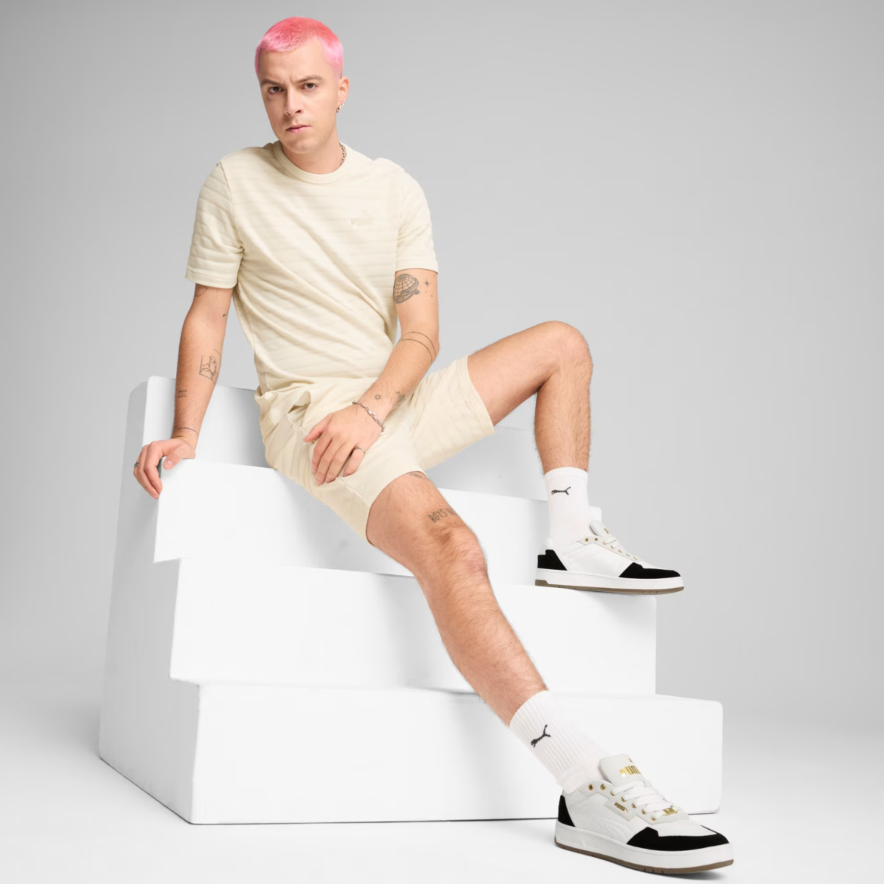 Koszulka męska Puma Ess Elevated Structured Tee beżowa – ujęcie 5