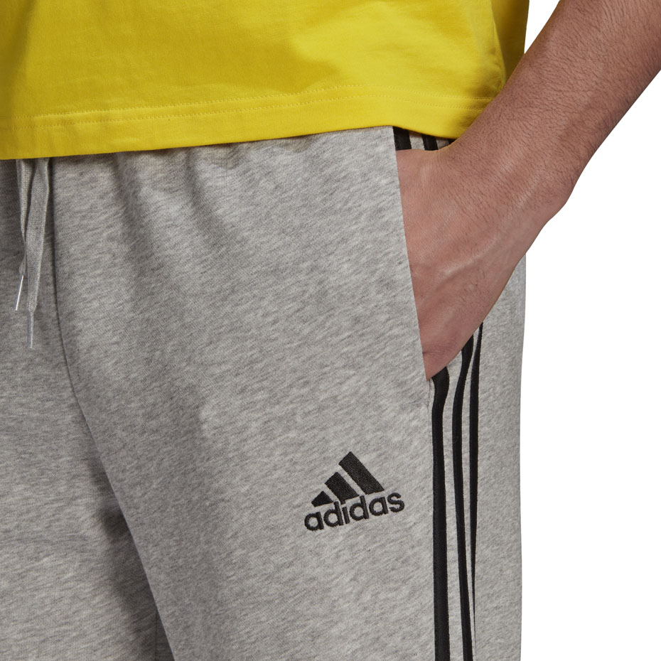 Spodnie męskie adidas Essentials Tapered Cuff 3 Stripes szare – ujęcie 4