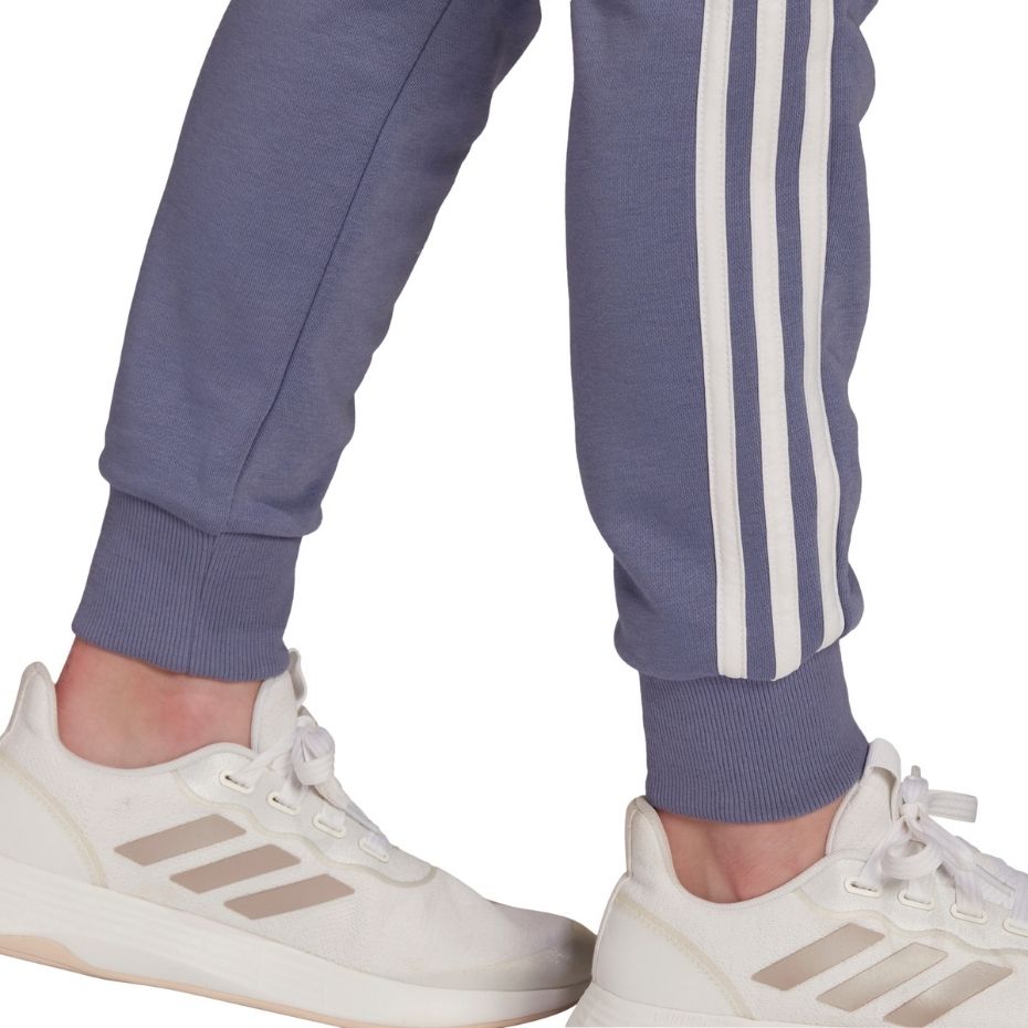 Spodnie damskie adidas Essentials French Terry 3-Stripes Pants fioletowe – ujęcie 8