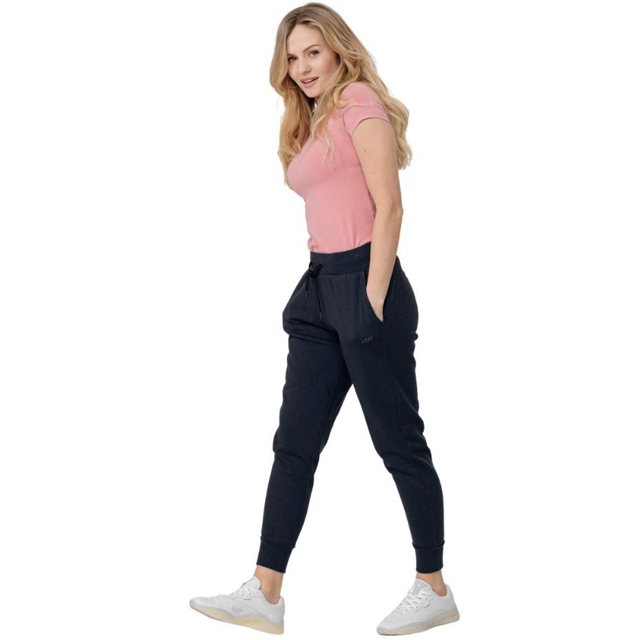 Koszulka damska 4F jasny róż H4Z22 TSD350 – ujęcie 4