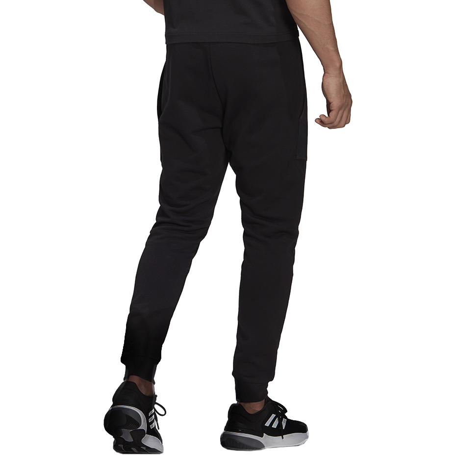 Spodnie męskie adidas Essentials BrandLove French Terry czarne – ujęcie 2