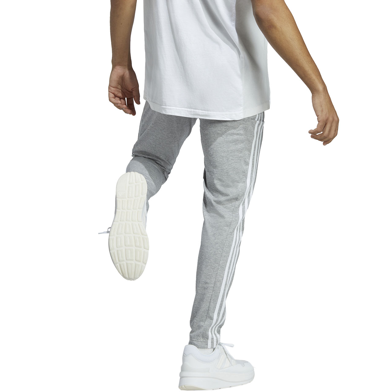 Spodnie męskie adidas Essentials Single Jersey Tapered Open Hem 3-Stripes szare – ujęcie 2