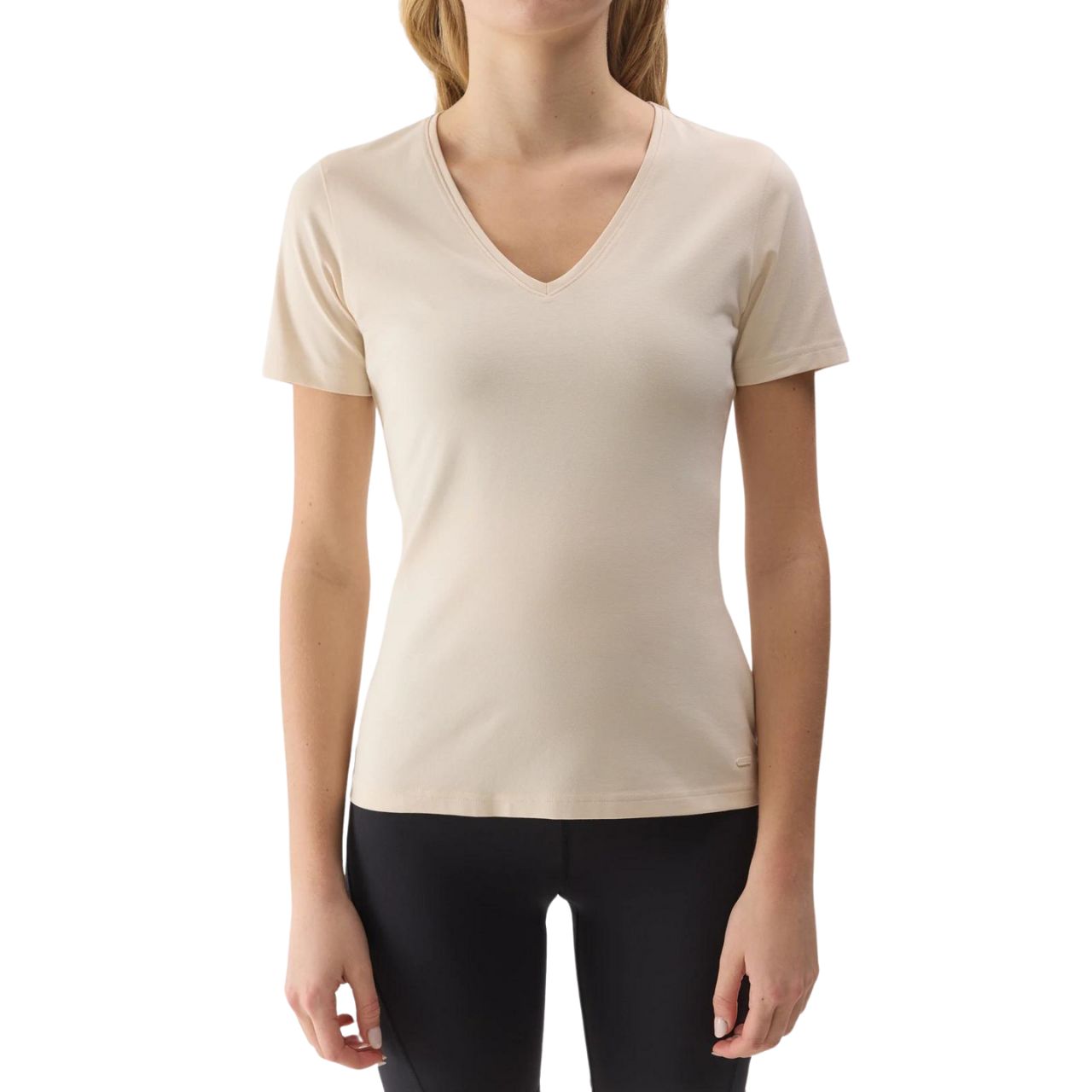 Koszulka damska 4F F1359 beżowa 4FWSS24TTSHF1359 – ujęcie 4