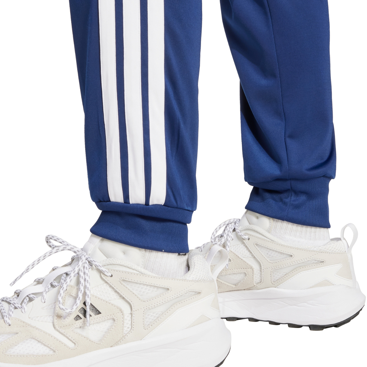 Spodnie męskie adidas 3-Stripes Tricot Regular Tapered granatowe – ujęcie 6