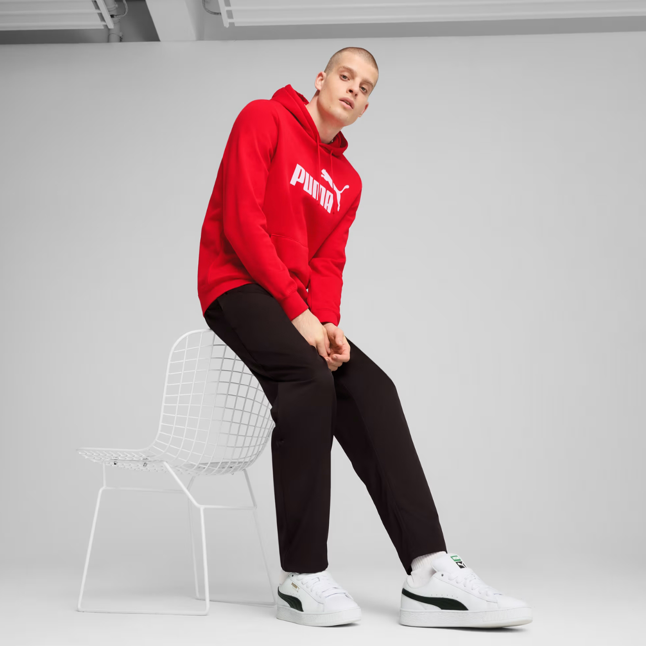 Bluza męska Puma ESS No.1 Logo Hoodie FL czerwona – ujęcie 7